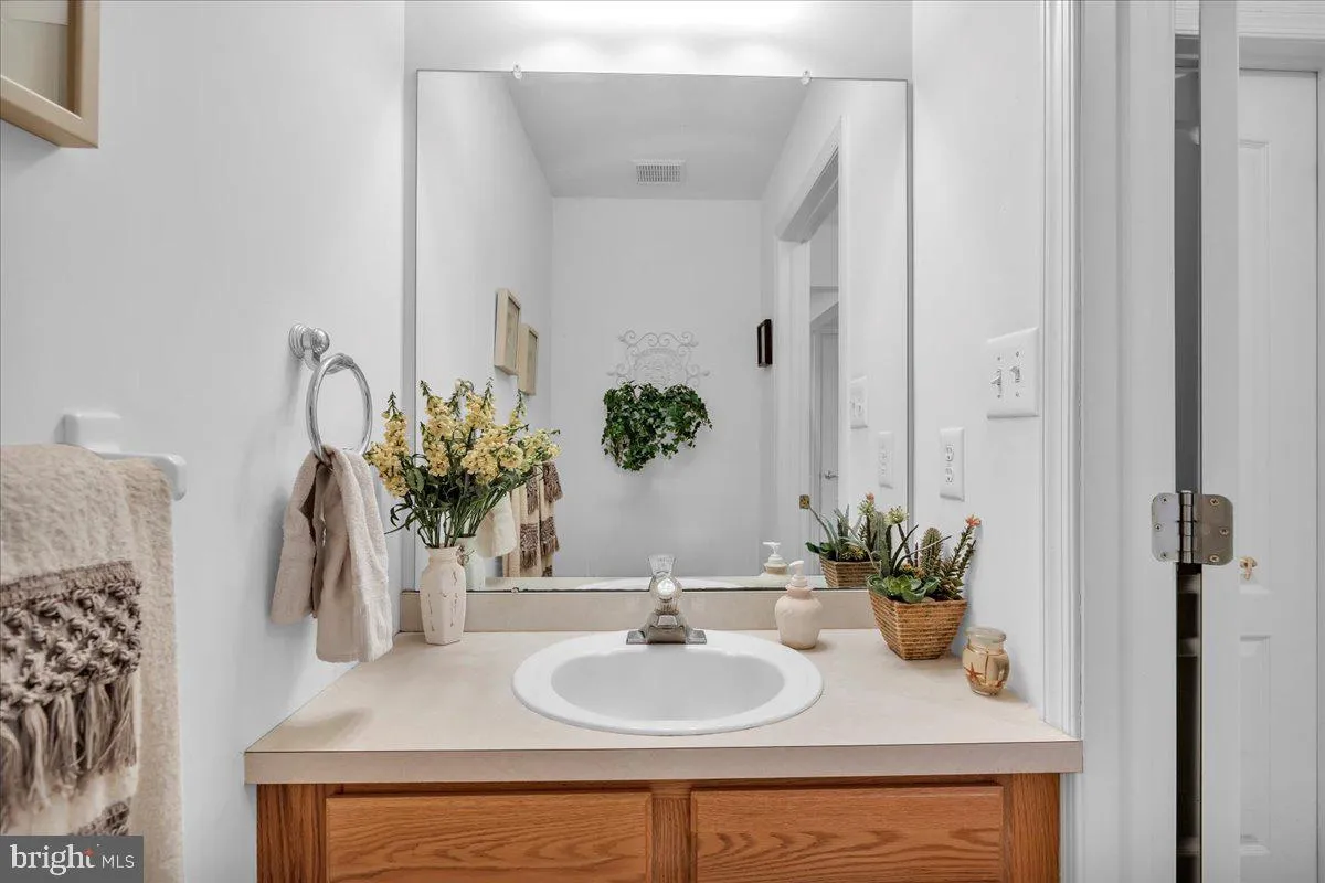 Sewell, New Jersey 08080, United States, 4 Bedrooms Bedrooms, ,3 BathroomsBathrooms,Residential,Active,108049