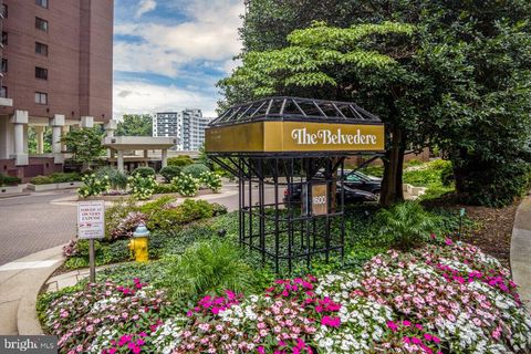 Photo of 1600 Oak Street N #732, ARLINGTON, VA 22209 (MLS # VAAR2072400)