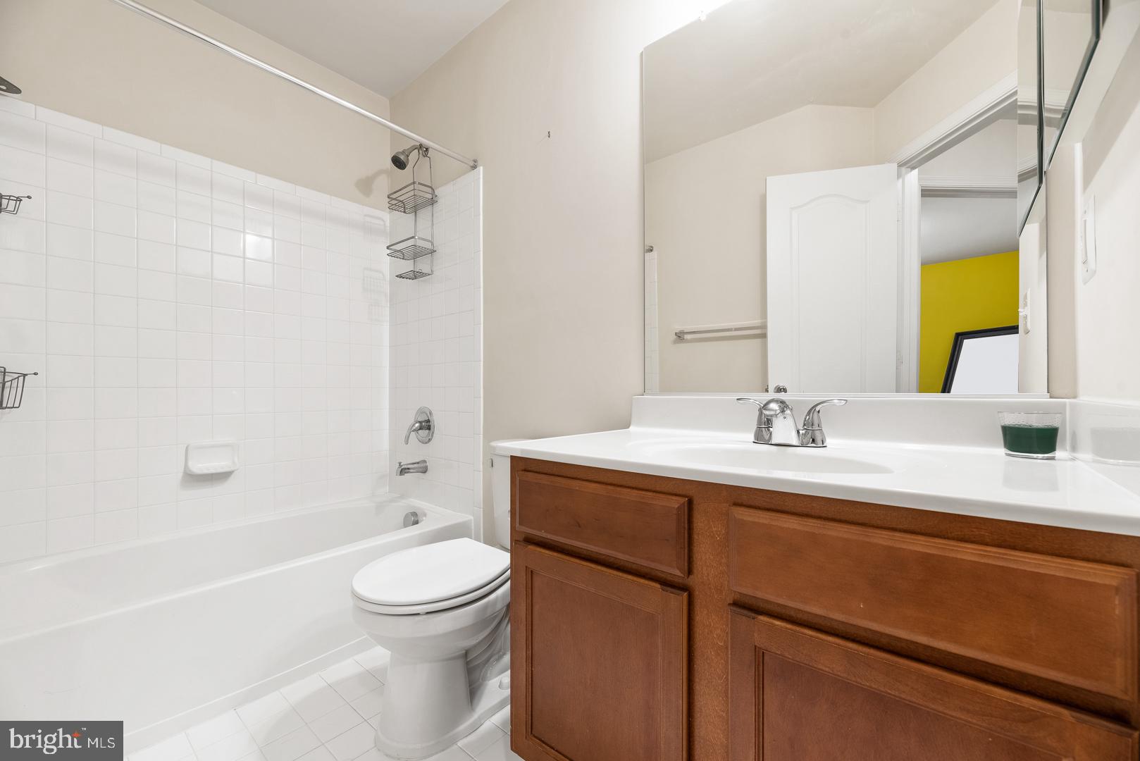 TRIANGLE HIGHLANDS CONDO - Residential