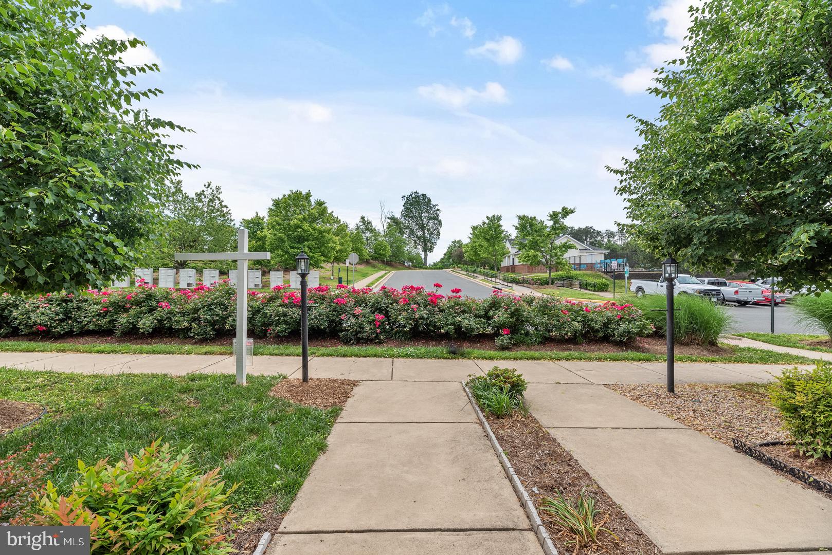 TRIANGLE HIGHLANDS CONDO - Residential