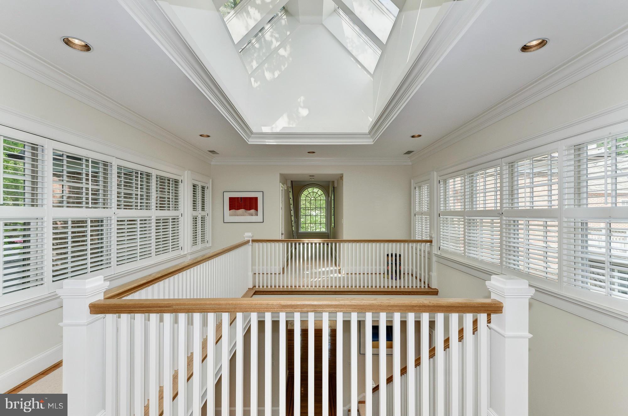 FOREST HILLS - Residential