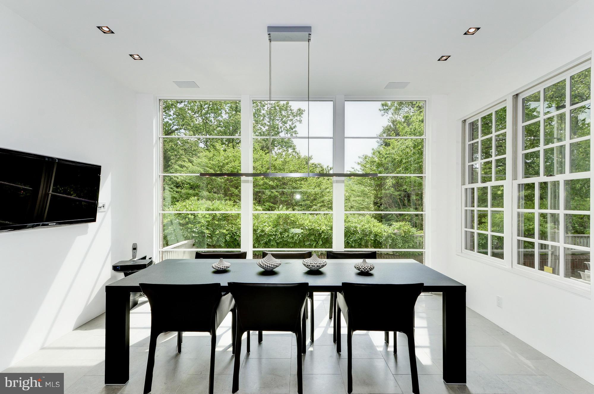 FOREST HILLS - Residential