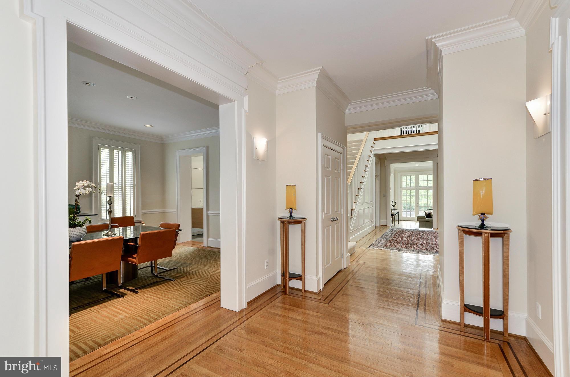 FOREST HILLS - Residential