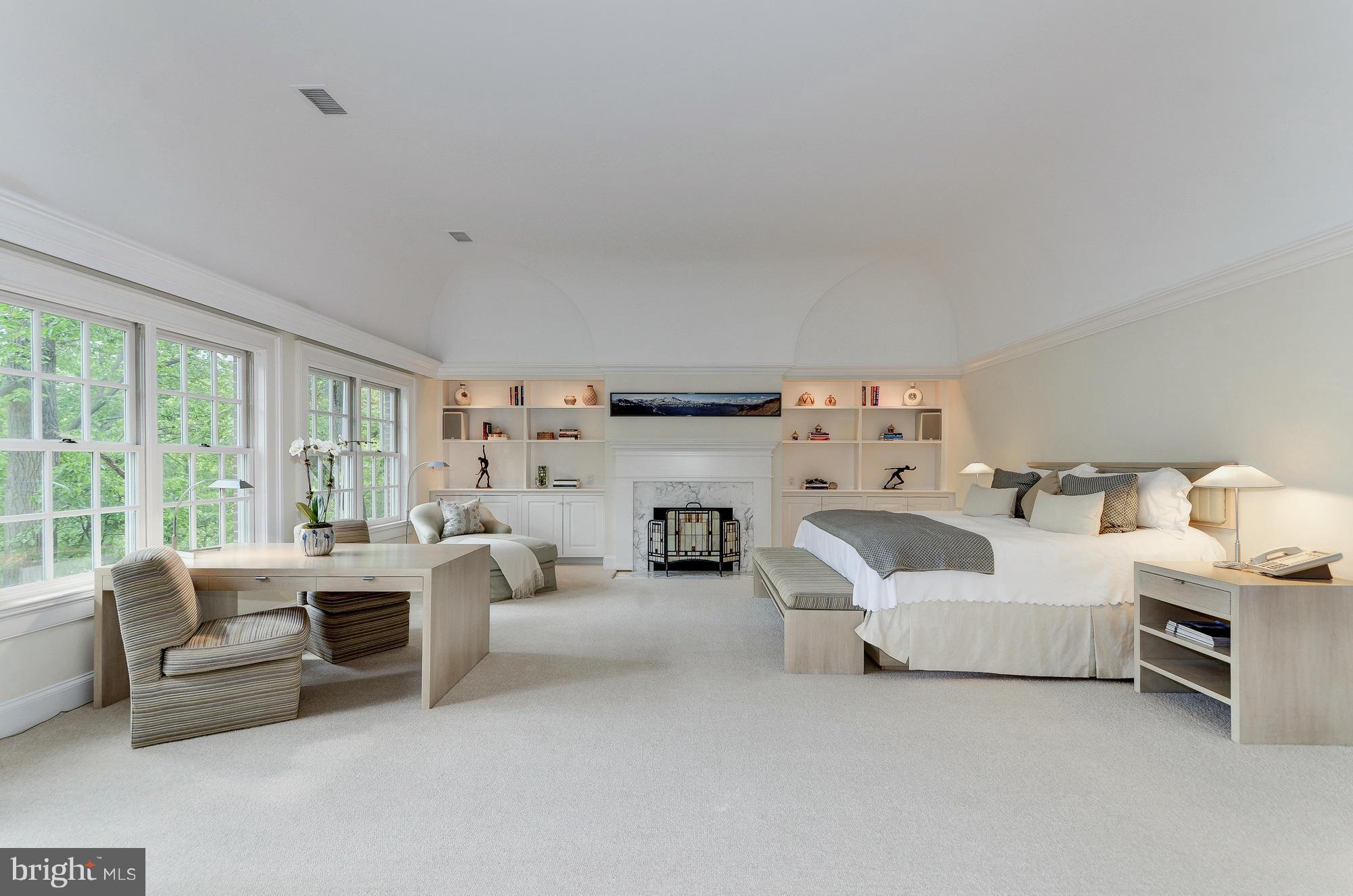 FOREST HILLS - Residential