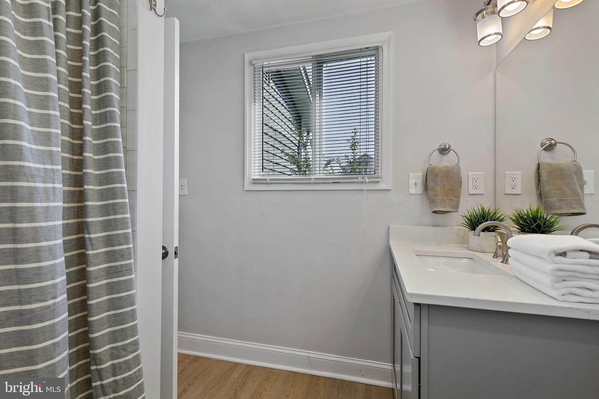 TWIN RIVER BEACH - Residential