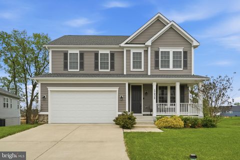 Photo of 17438 Fitzhugh Court, HAGERSTOWN, MD 21740 (MLS # MDWA2036608)