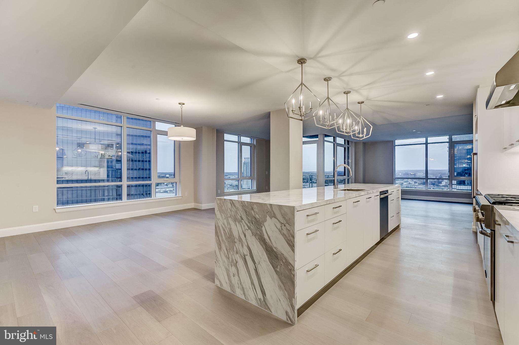 HARBOR EAST - Residential