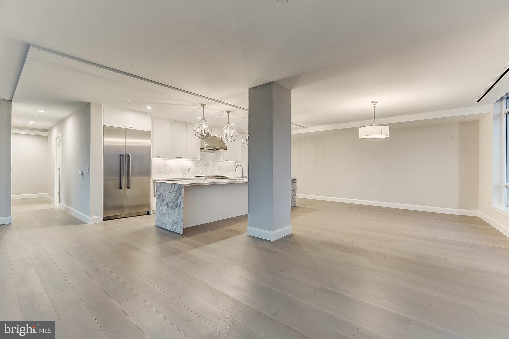 HARBOR EAST - Residential