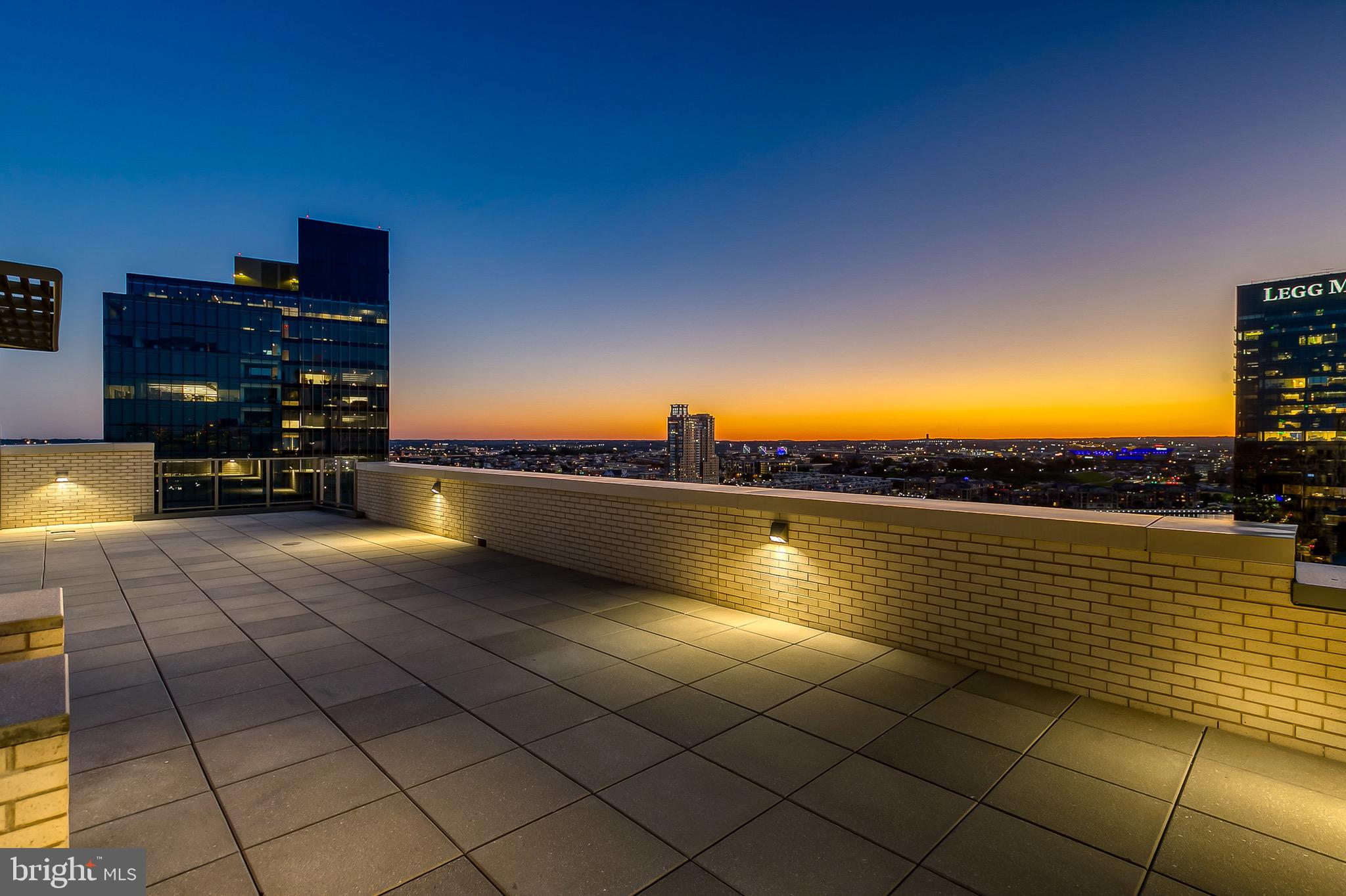 HARBOR EAST - Residential