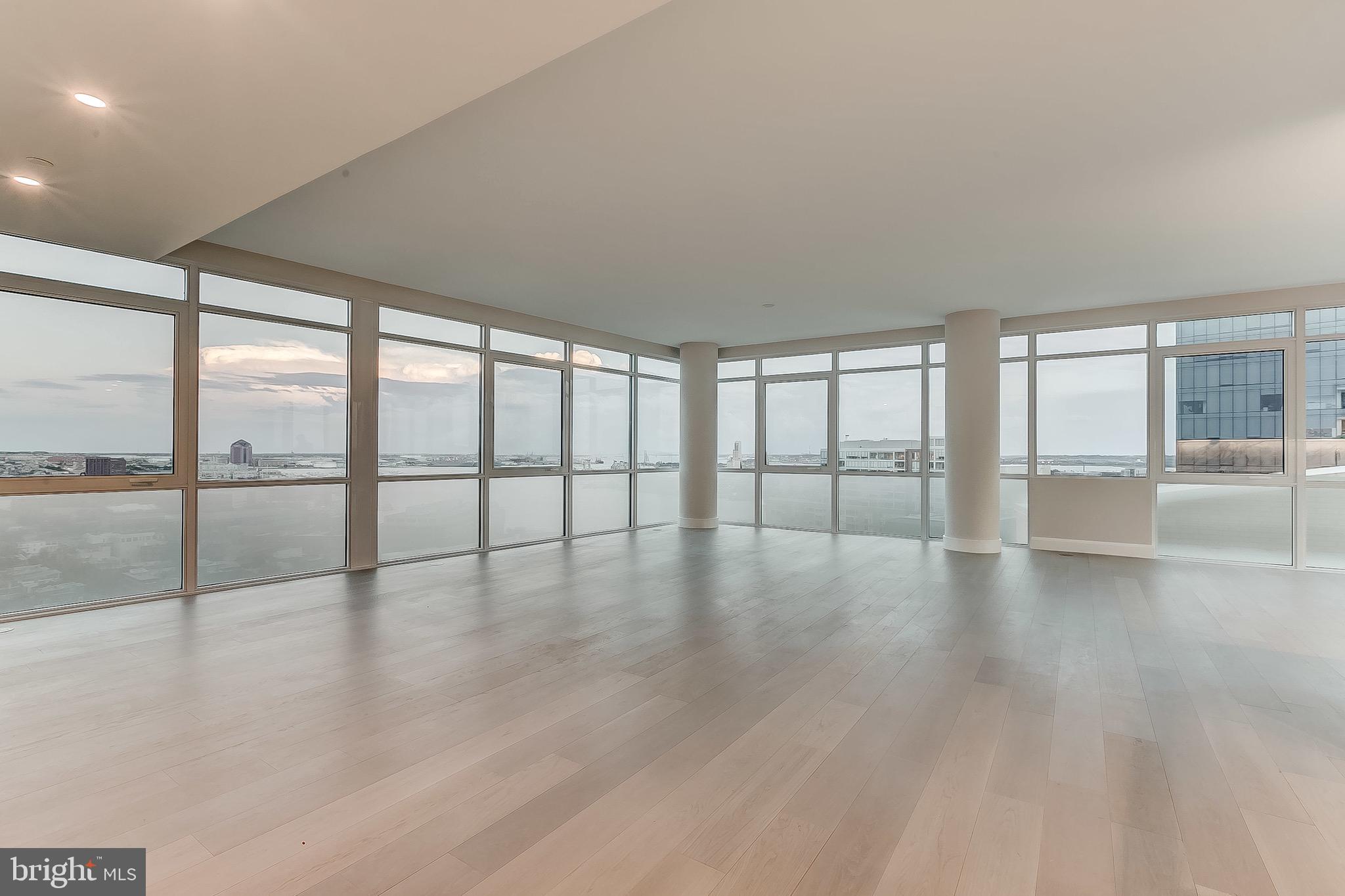 HARBOR EAST - Residential
