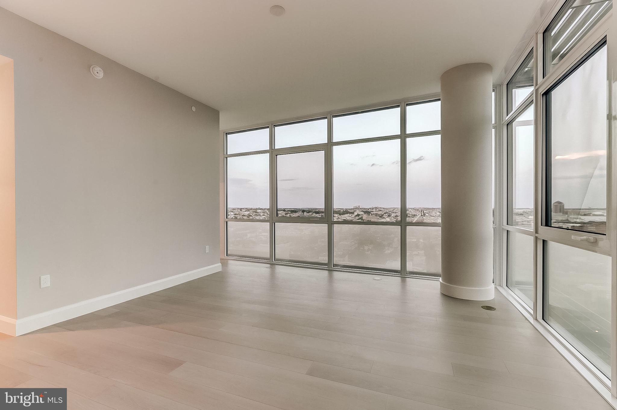 HARBOR EAST - Residential