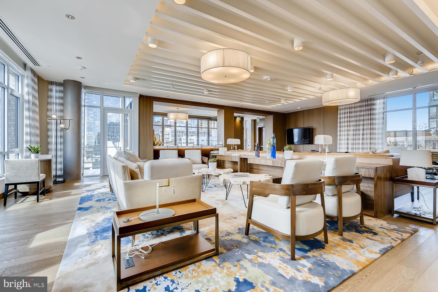 HARBOR EAST - Residential