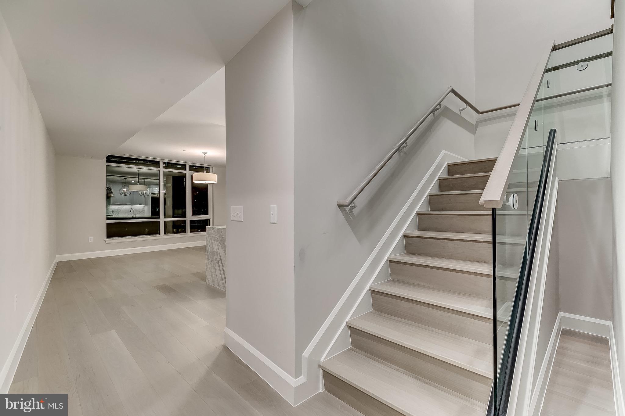 HARBOR EAST - Residential