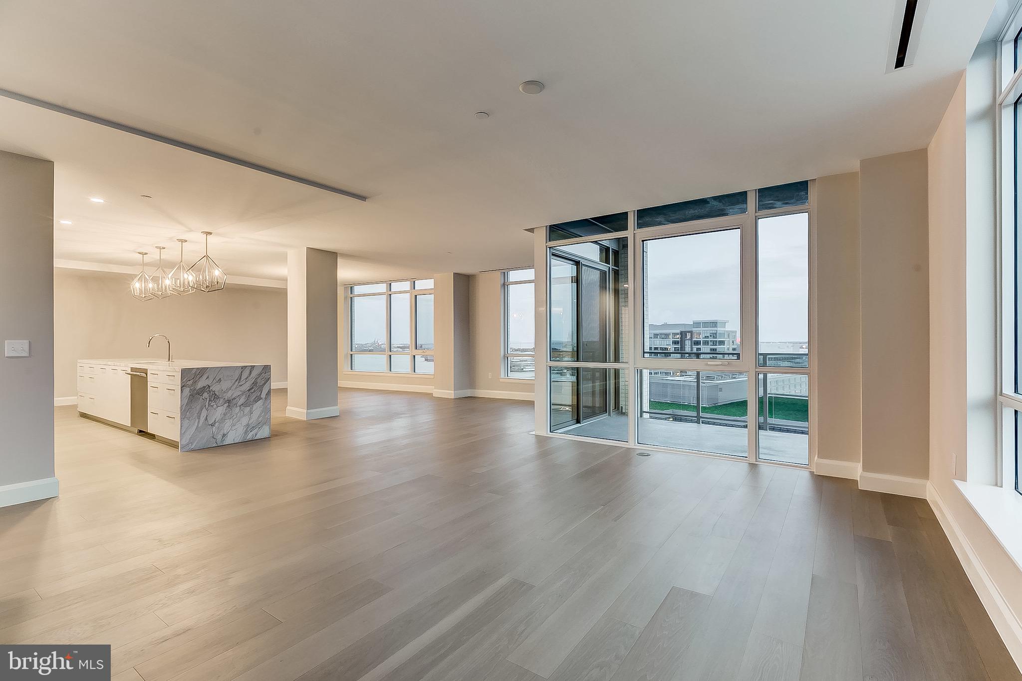 HARBOR EAST - Residential