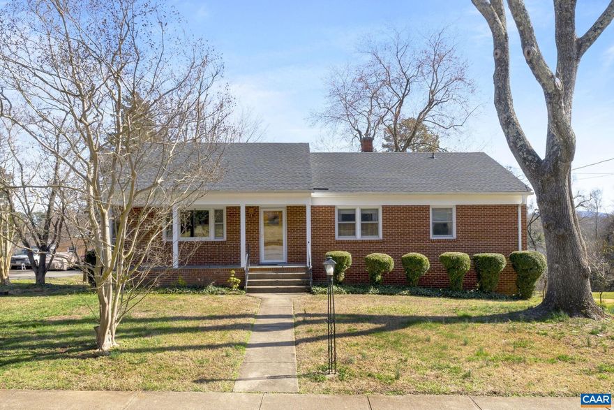 Welcome home to this lovingly-maintained brick ranch located on 0.35 acres in the center of town! This 3 bed/1.5 bath home offers one-level living with hardwood floors, a large eat-in kitchen, and a lovely screened-in porch for enjoying your morning coffee. The full walk-out basement offers ample storage, or the potential to add 1300 square feet of living space! New roof in 2023, and new Andersen windows and storm doors replaced on the main level in the last 5 years. Located just minutes from shopping and dining at Barracks Road, Stonefield, and the Downtown Mall! Open House on Saturday, April 13th 12-2pm,Formica Counter,White Cabinets,Wood Cabinets