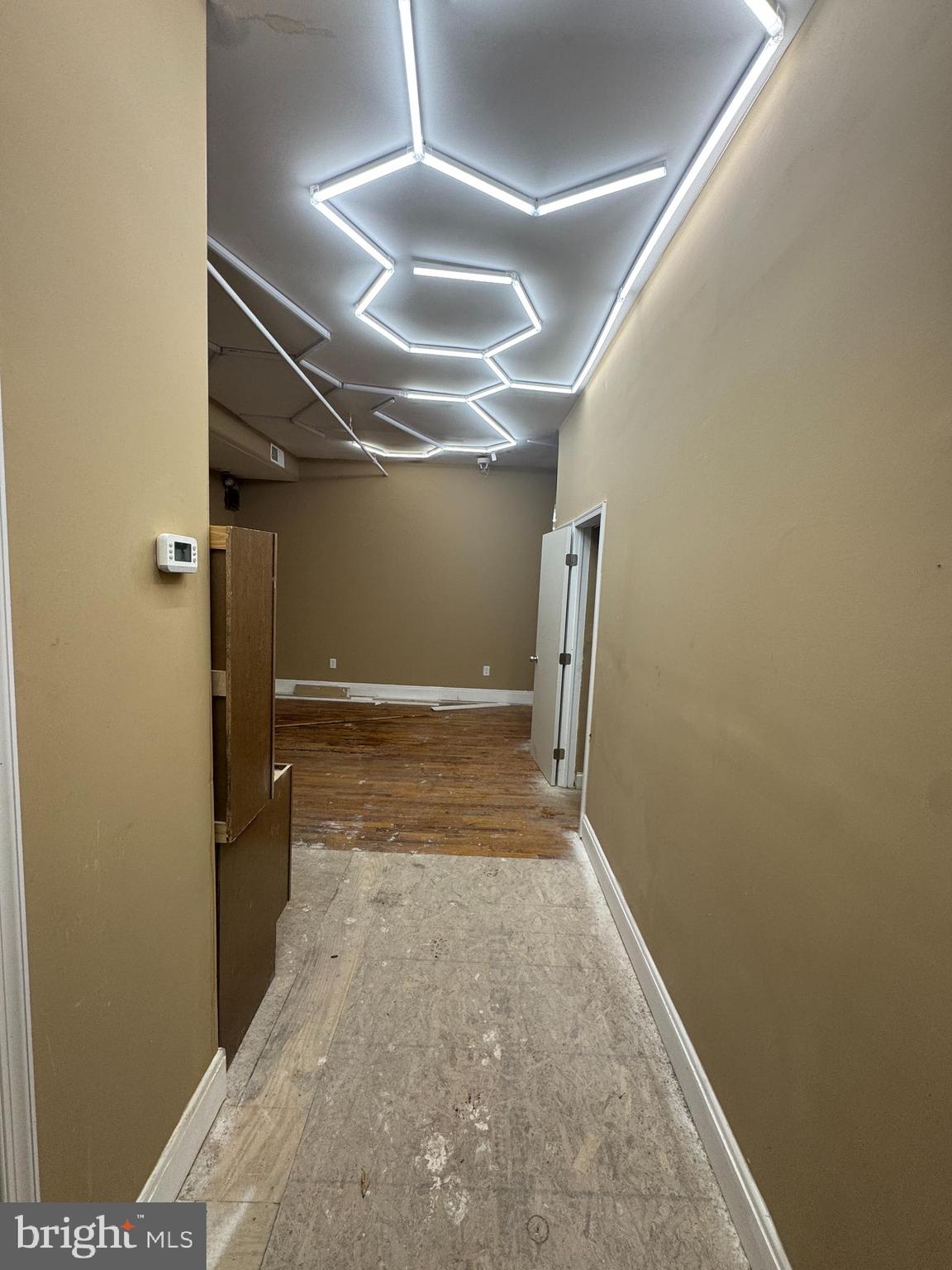 GREENSPRING - Commercial Sale