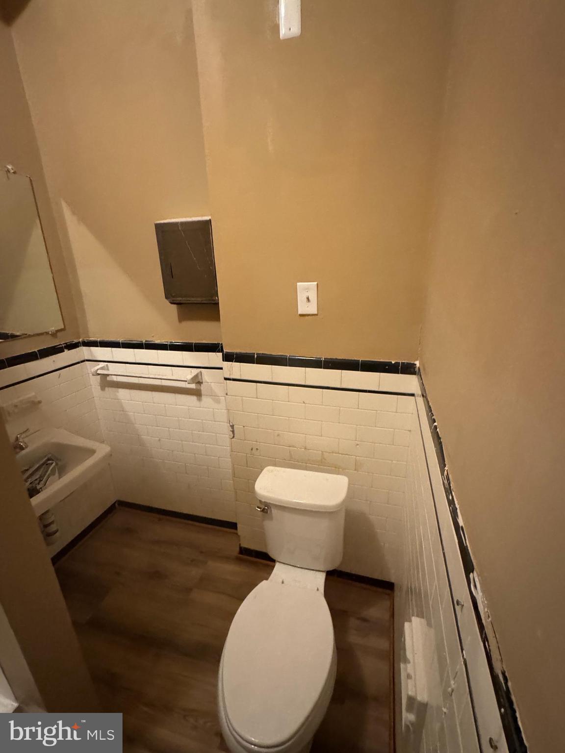 GREENSPRING - Commercial Sale