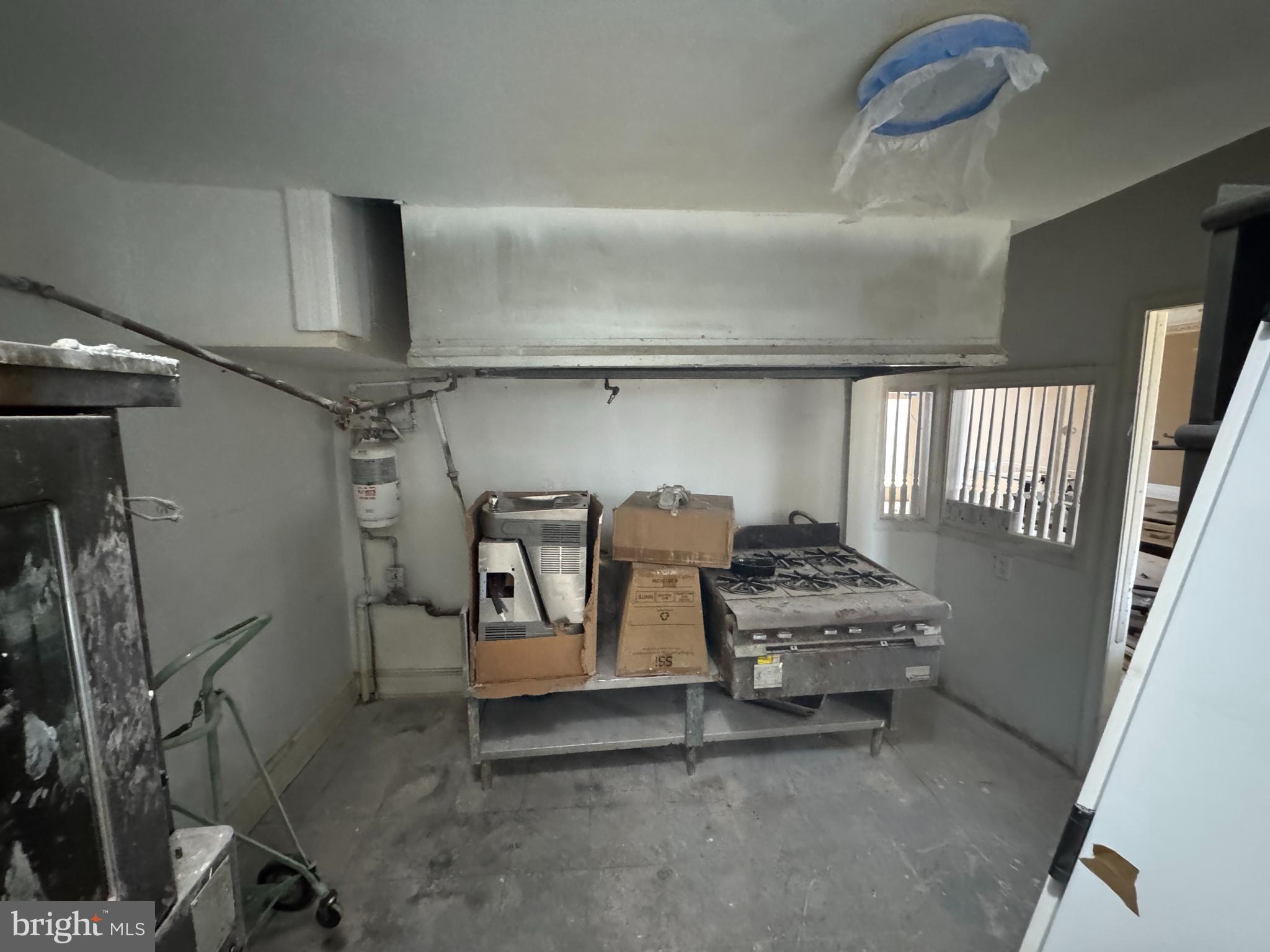 GREENSPRING - Commercial Sale