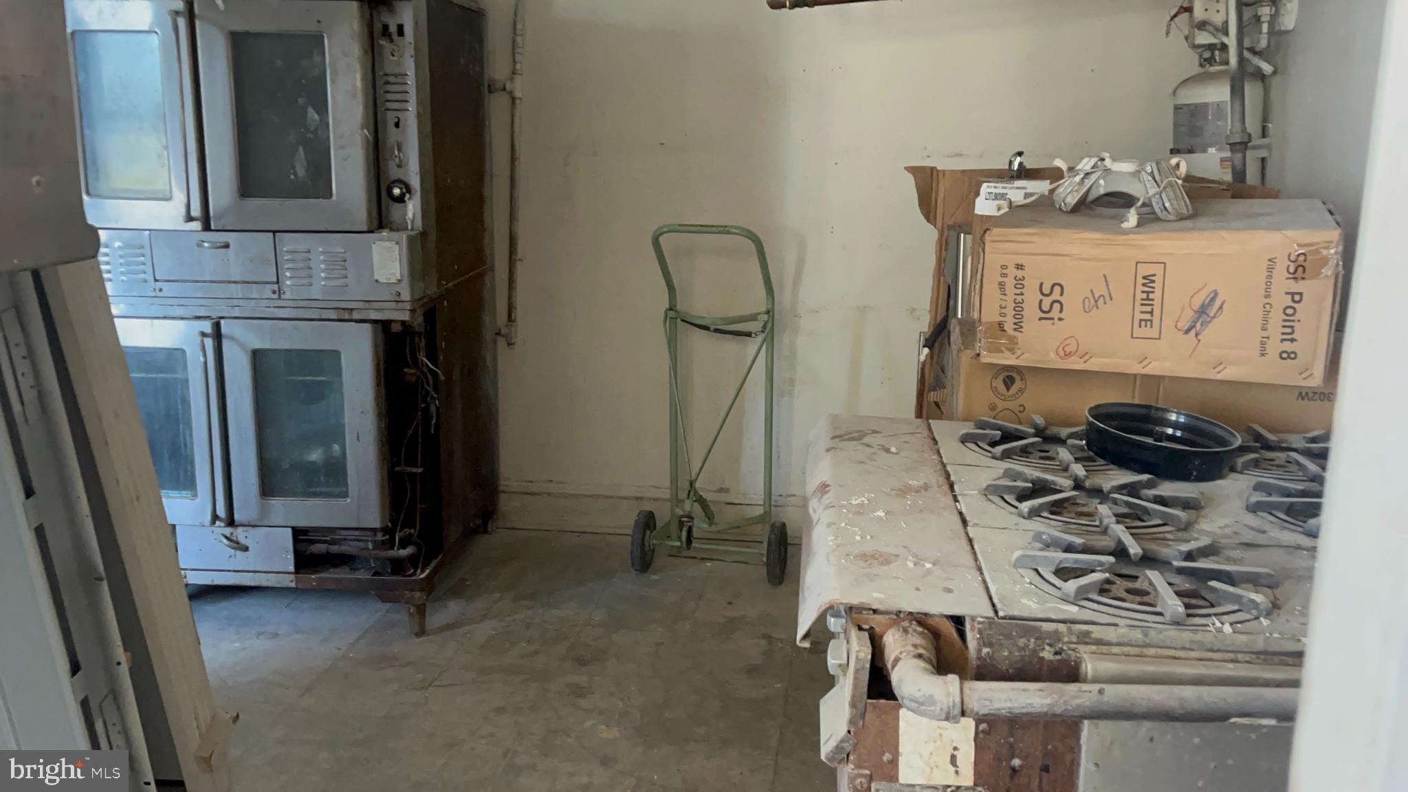 GREENSPRING - Commercial Sale