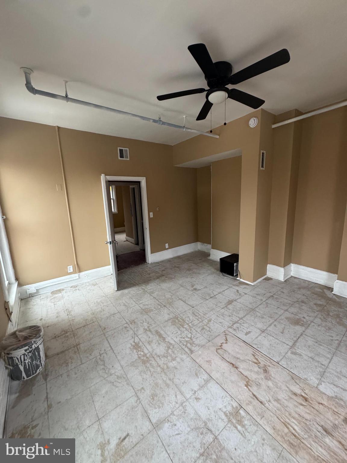 GREENSPRING - Commercial Sale