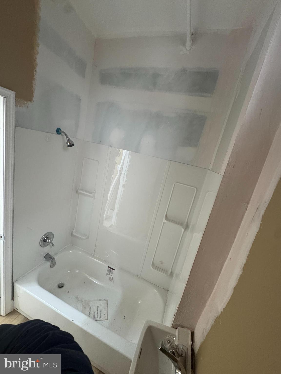 GREENSPRING - Commercial Sale