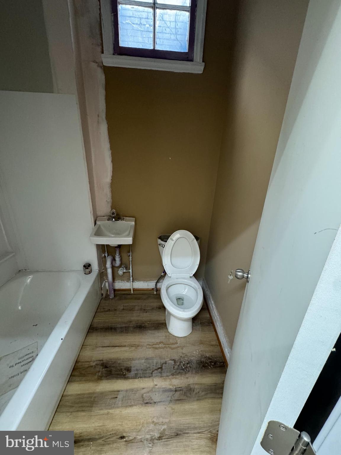 GREENSPRING - Commercial Sale