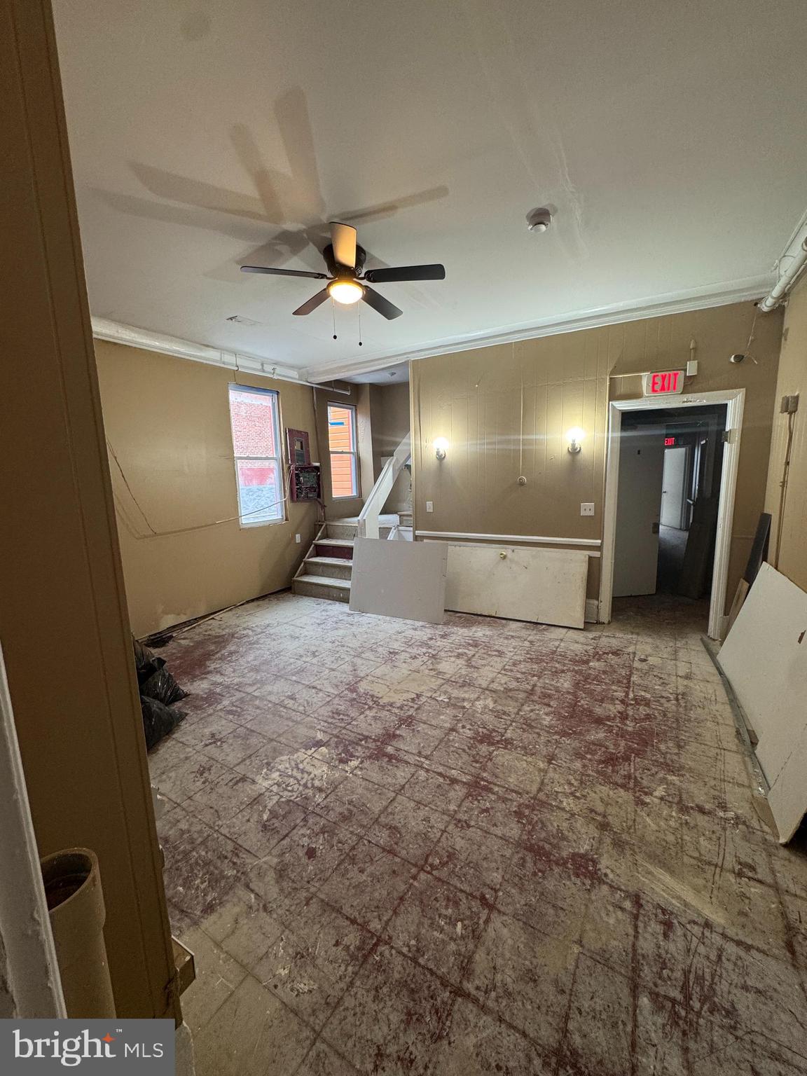 GREENSPRING - Commercial Sale