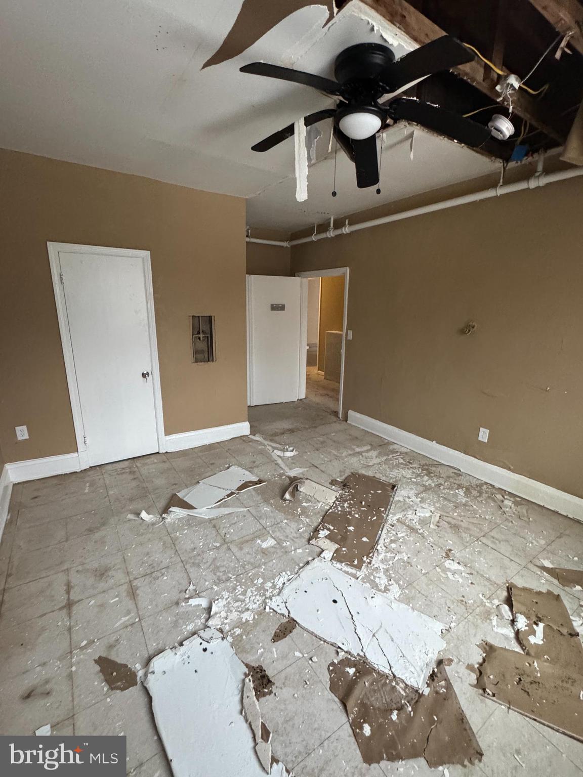 GREENSPRING - Commercial Sale