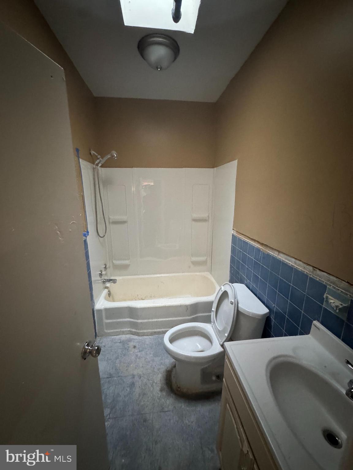 GREENSPRING - Commercial Sale