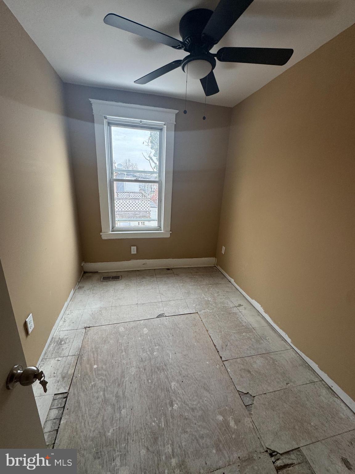 GREENSPRING - Commercial Sale