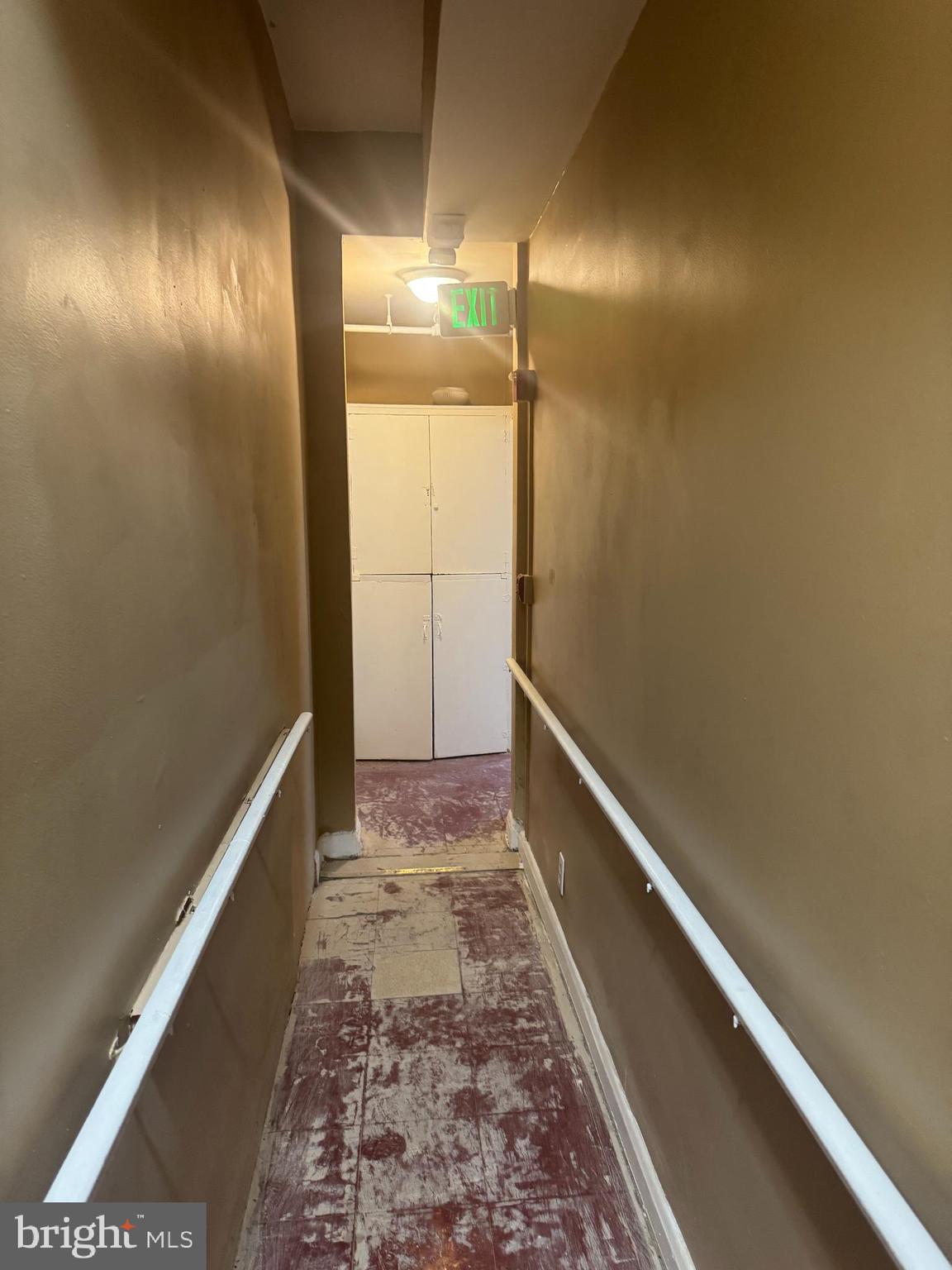 GREENSPRING - Commercial Sale