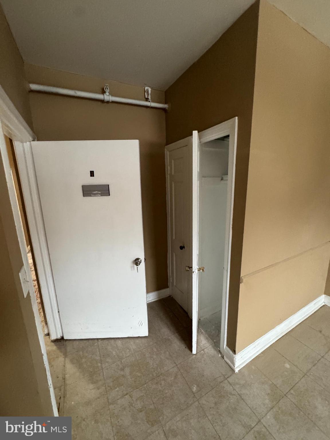 GREENSPRING - Commercial Sale