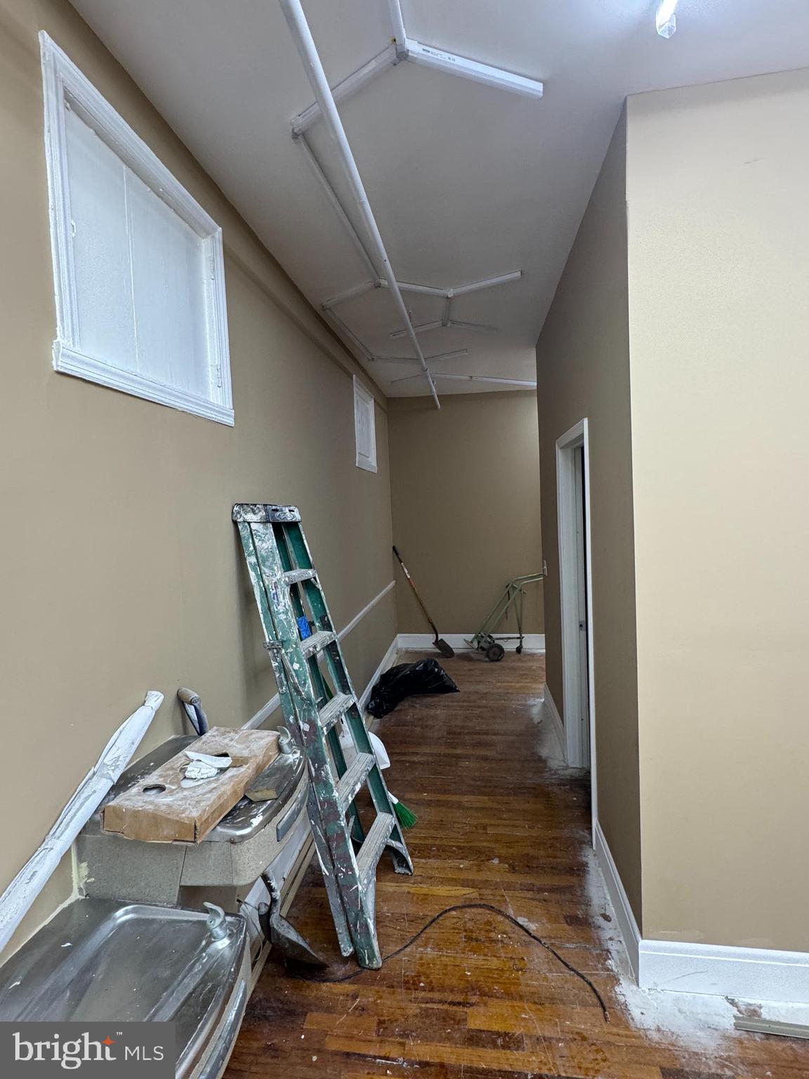 GREENSPRING - Commercial Sale