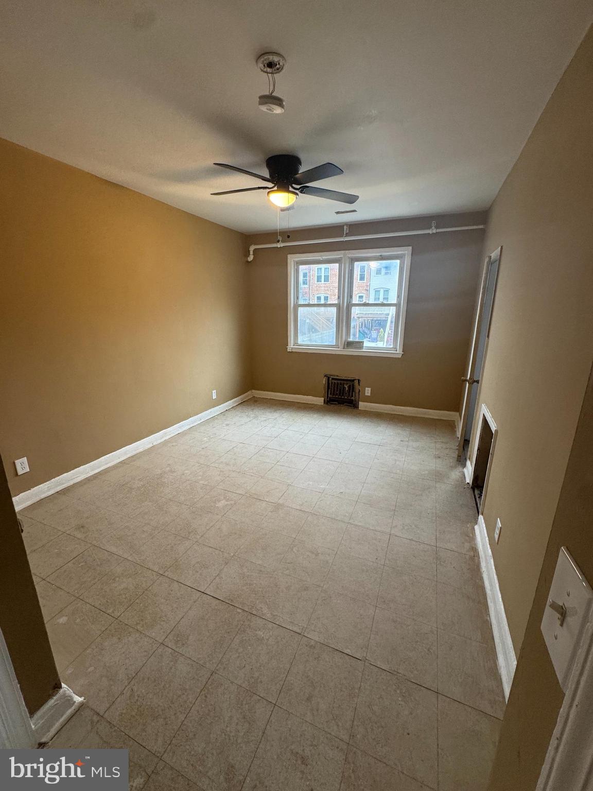 GREENSPRING - Commercial Sale