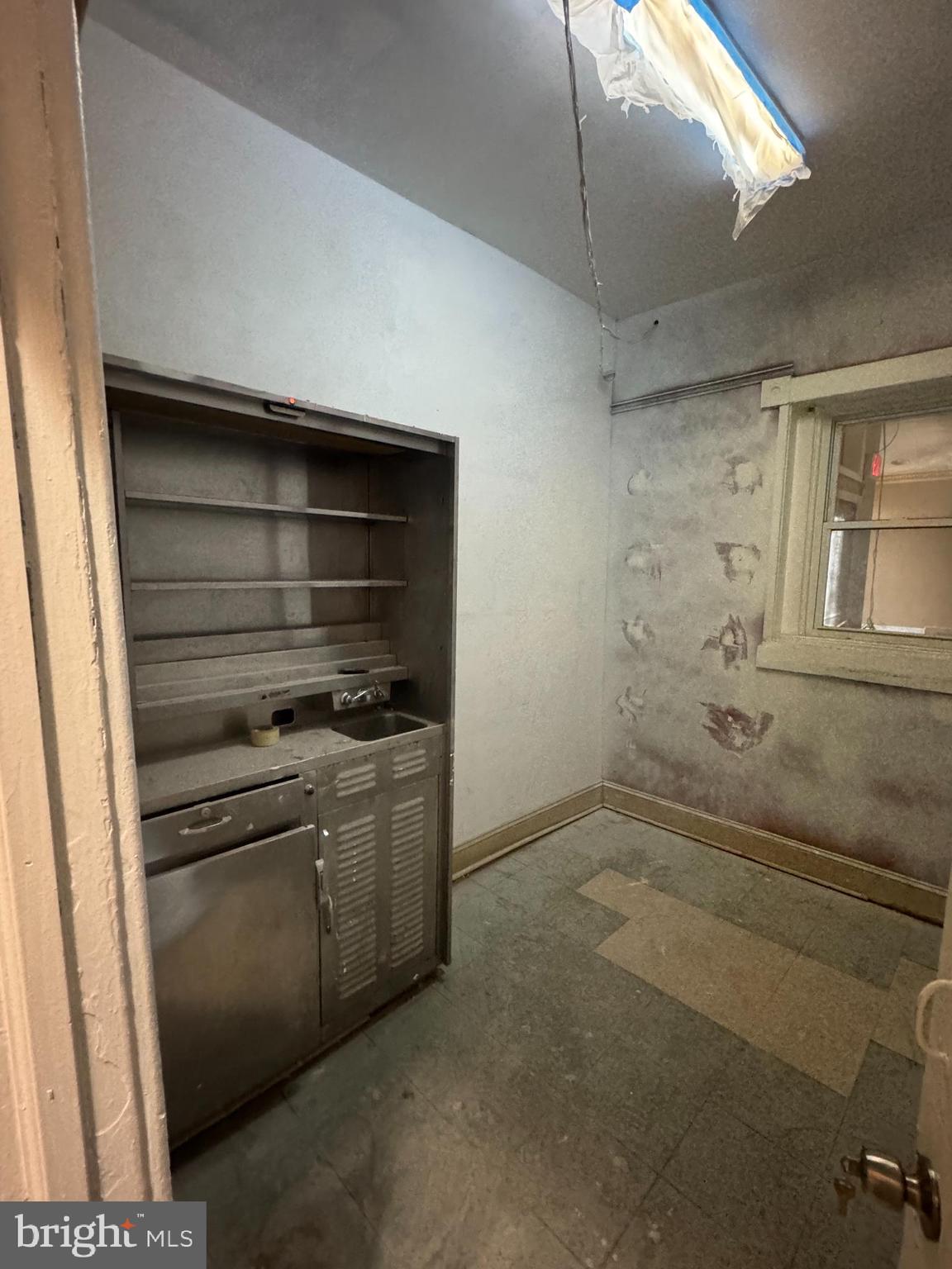 GREENSPRING - Commercial Sale