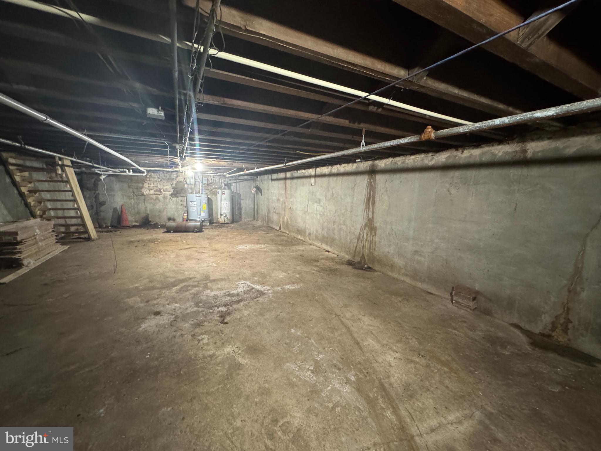 GREENSPRING - Commercial Sale