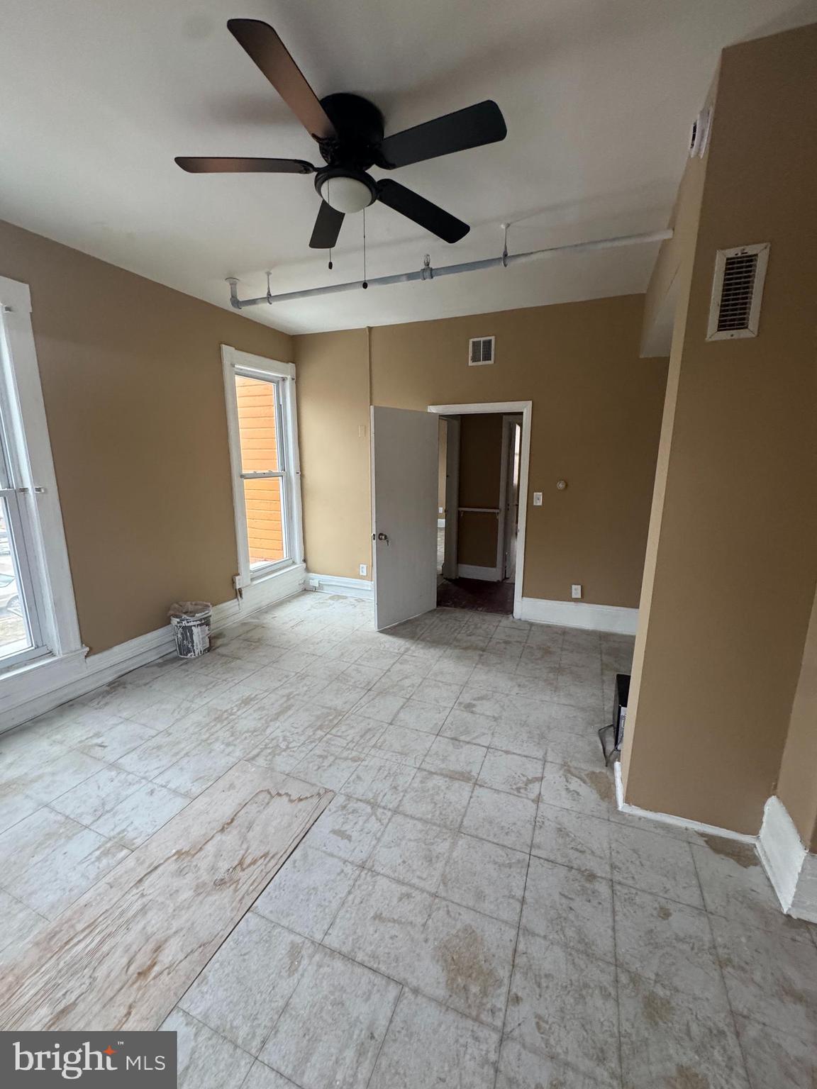 GREENSPRING - Commercial Sale