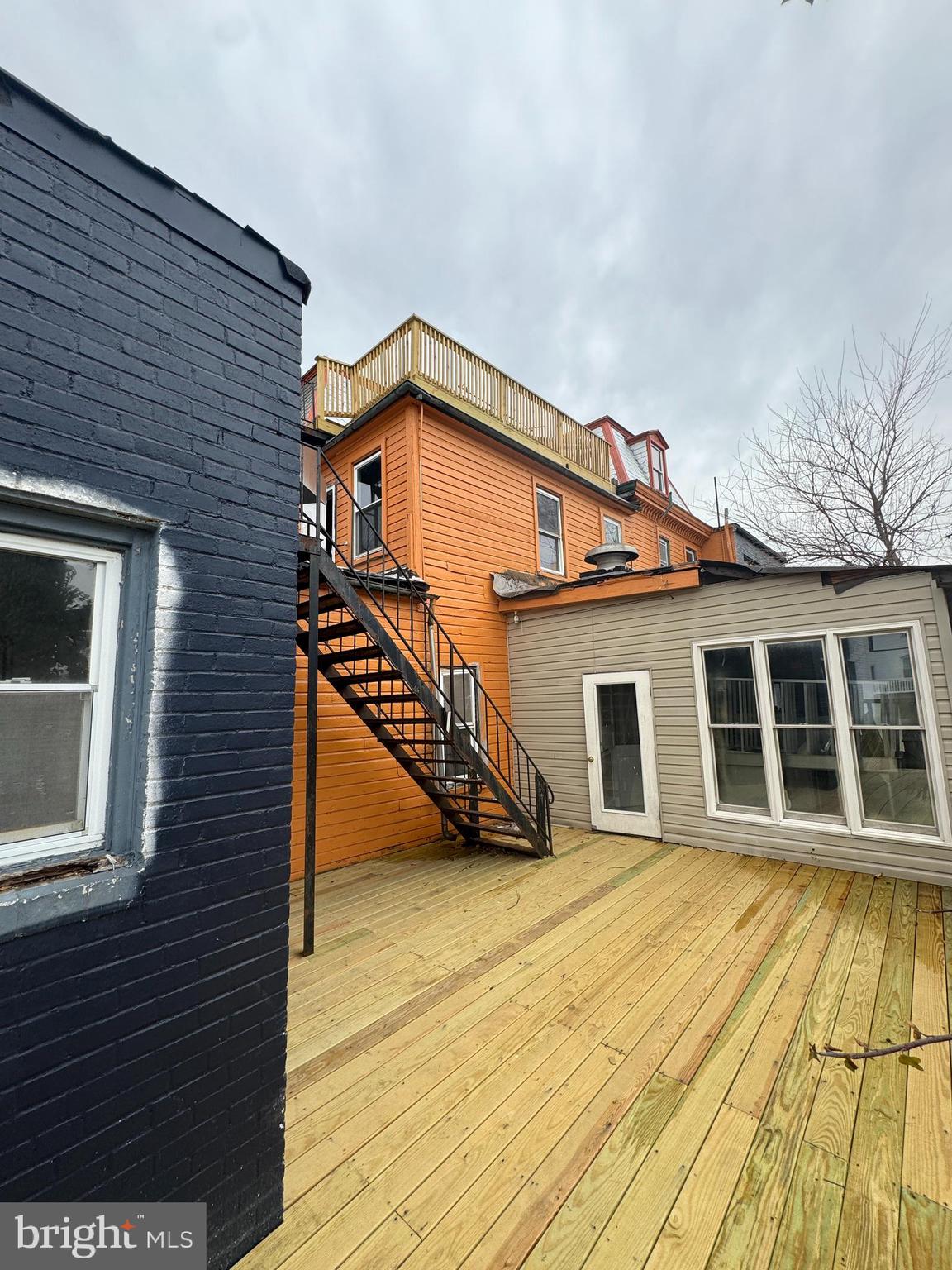 GREENSPRING - Commercial Sale