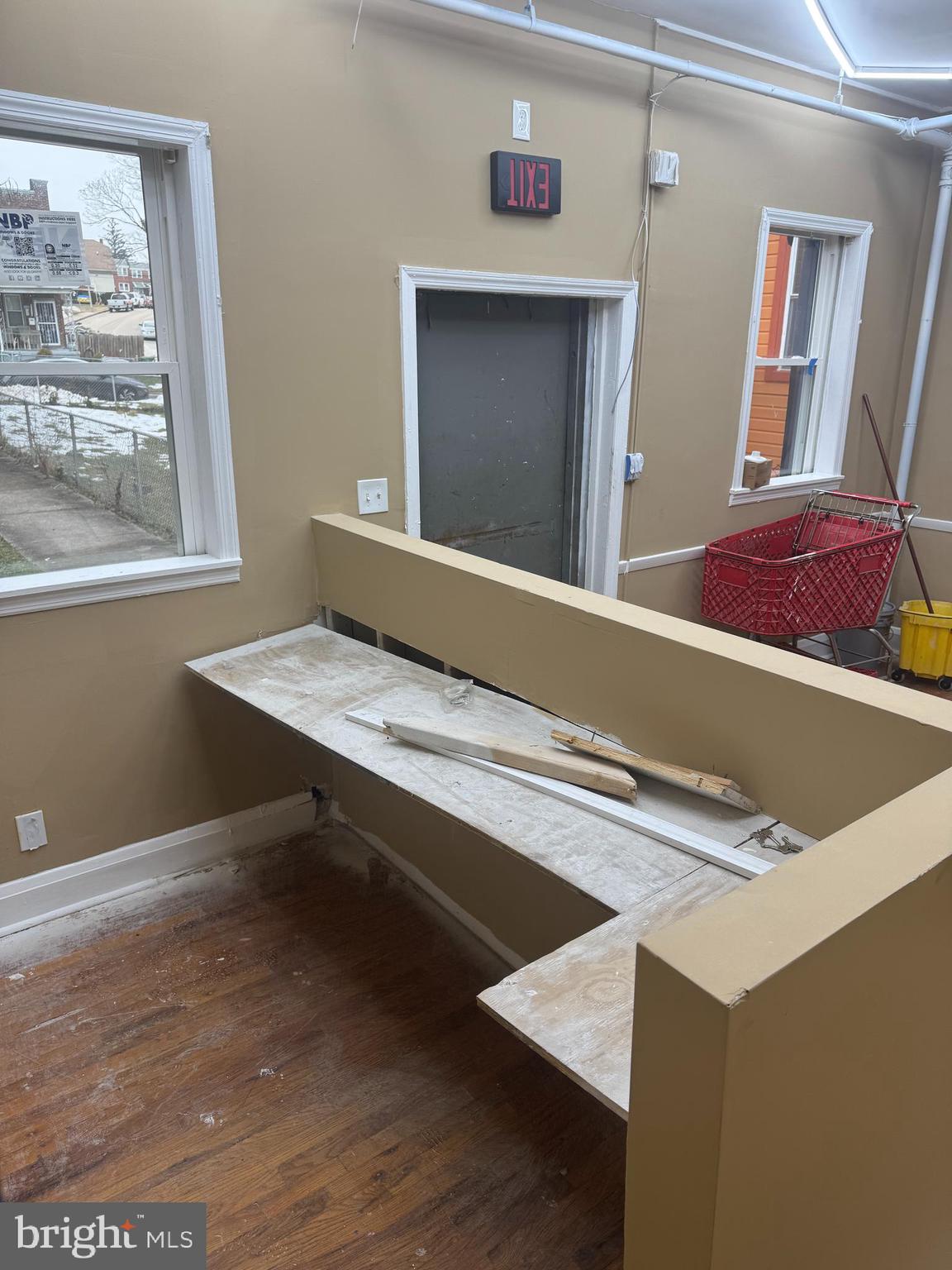 GREENSPRING - Commercial Sale