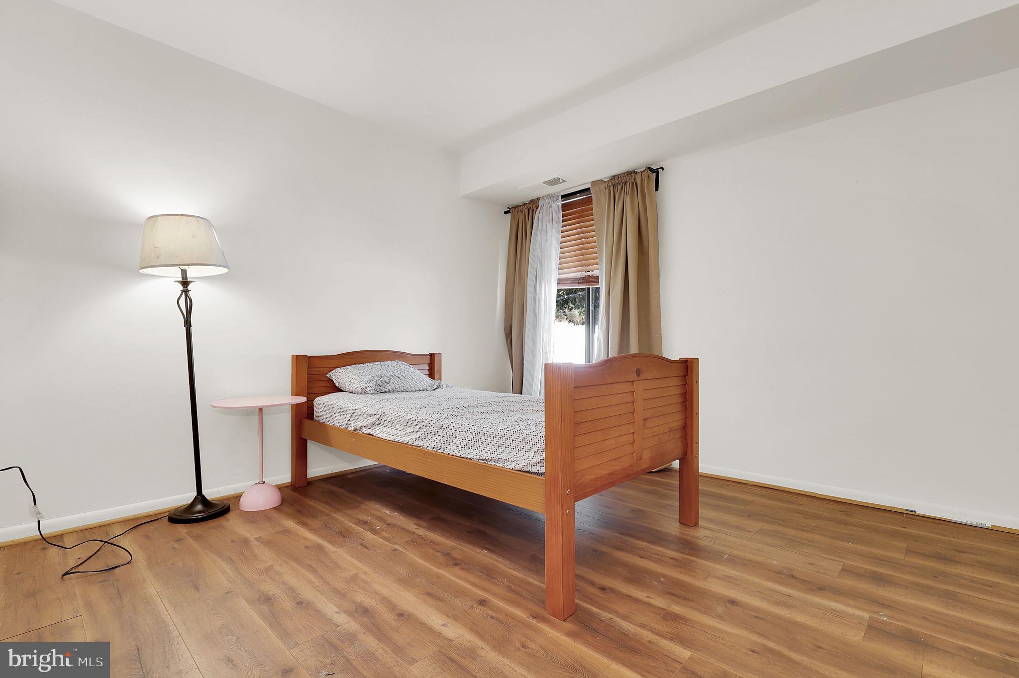 VOM VILLAGE CENTER - Residential