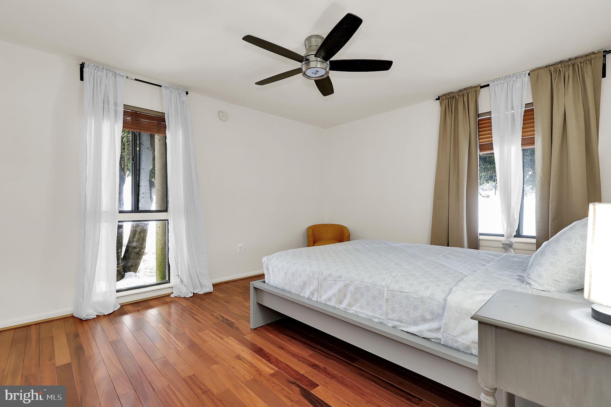 VOM VILLAGE CENTER - Residential