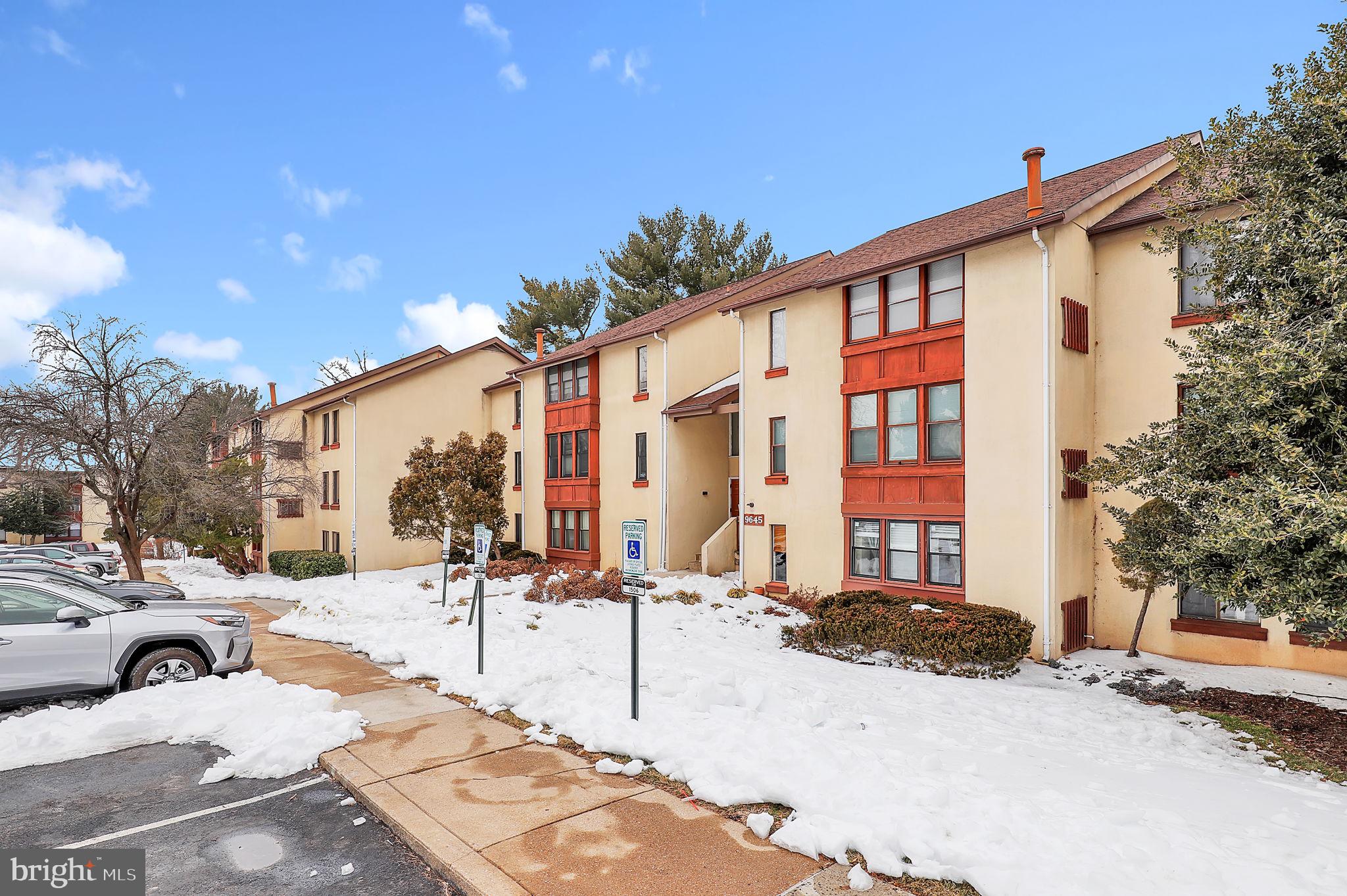 VOM VILLAGE CENTER - Residential