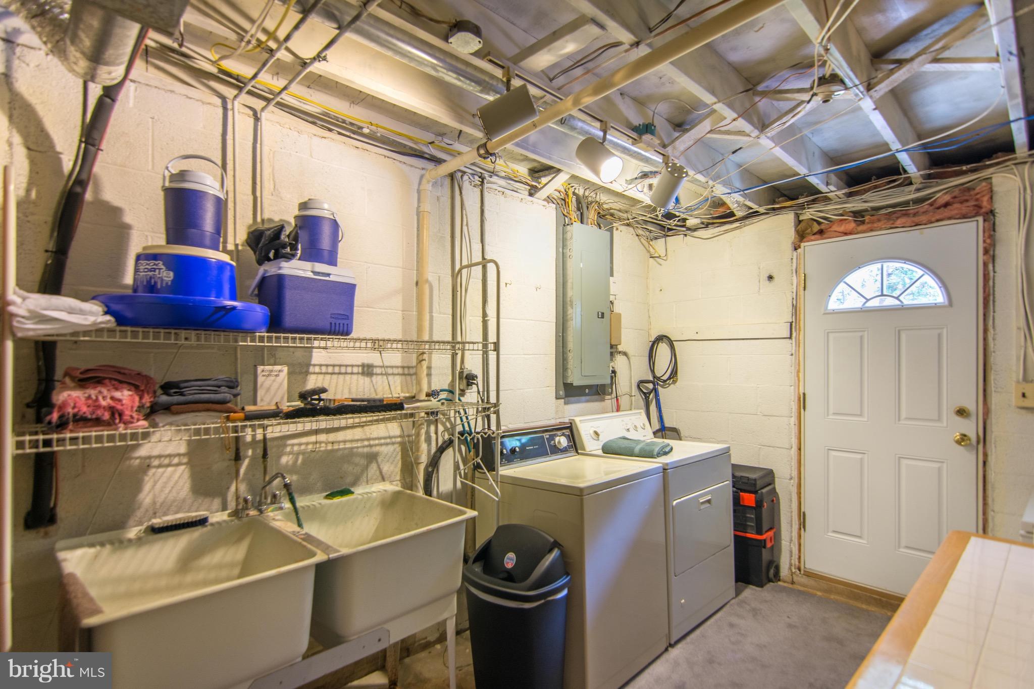 THE HIGHLANDS - Residential