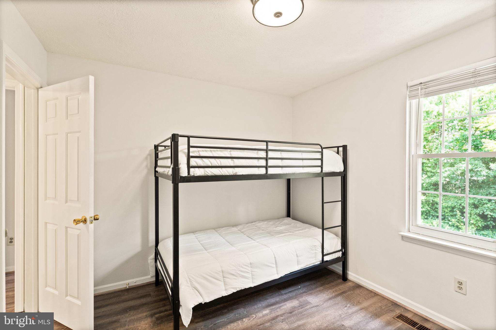 GLENWOOD MANOR - Residential