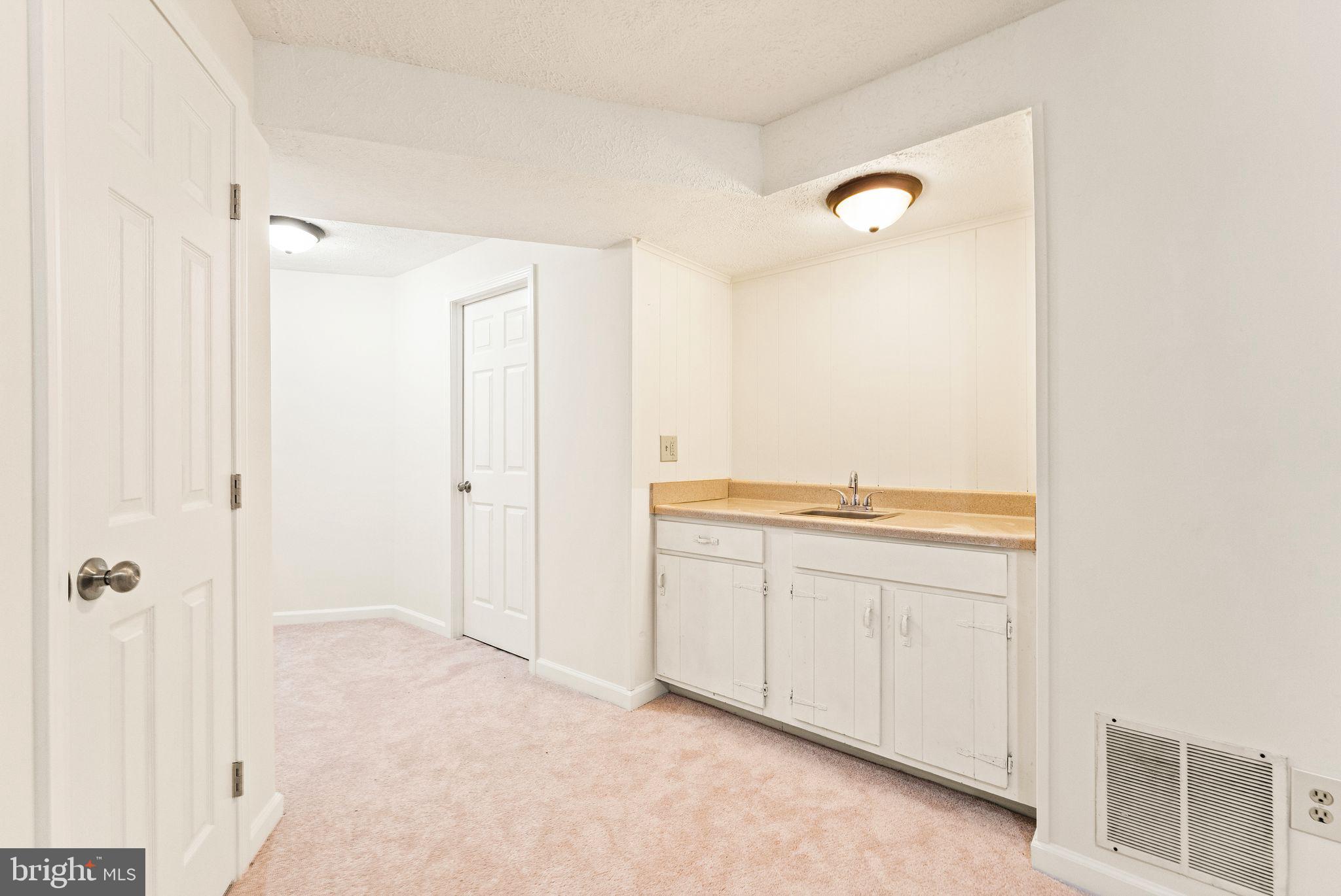 GLENWOOD MANOR - Residential