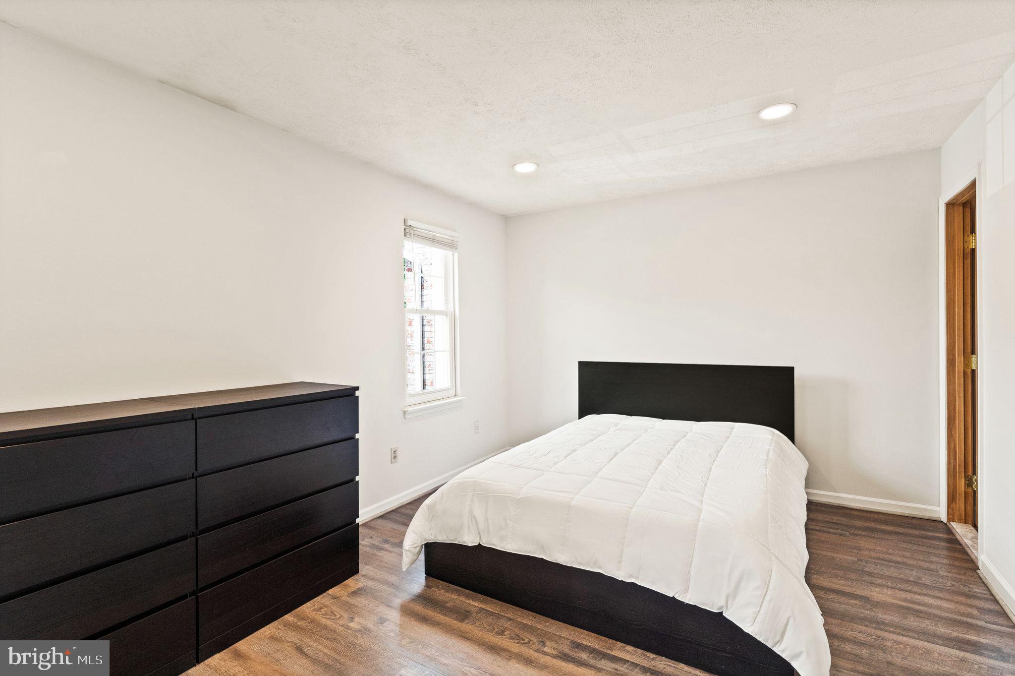 GLENWOOD MANOR - Residential