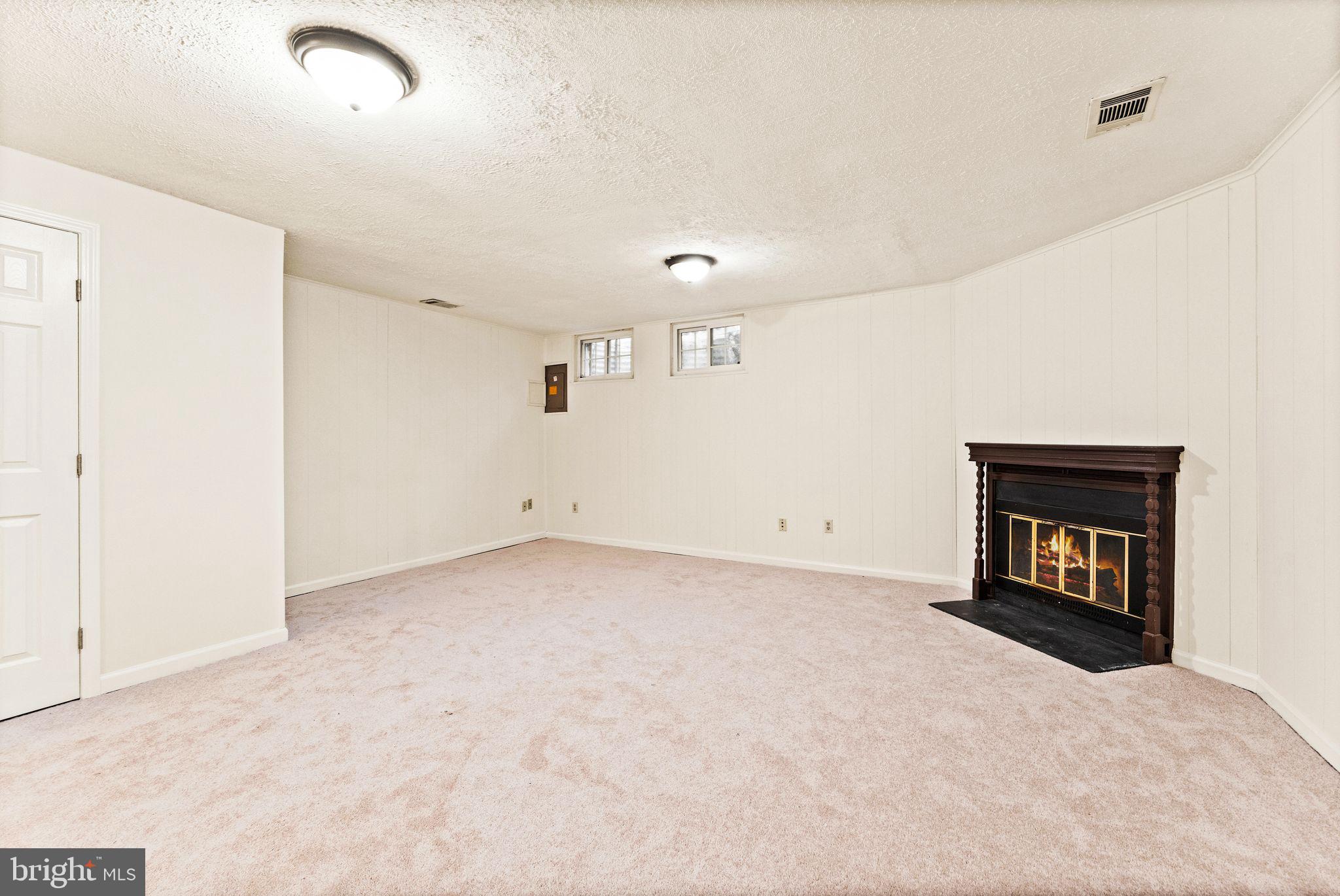 GLENWOOD MANOR - Residential