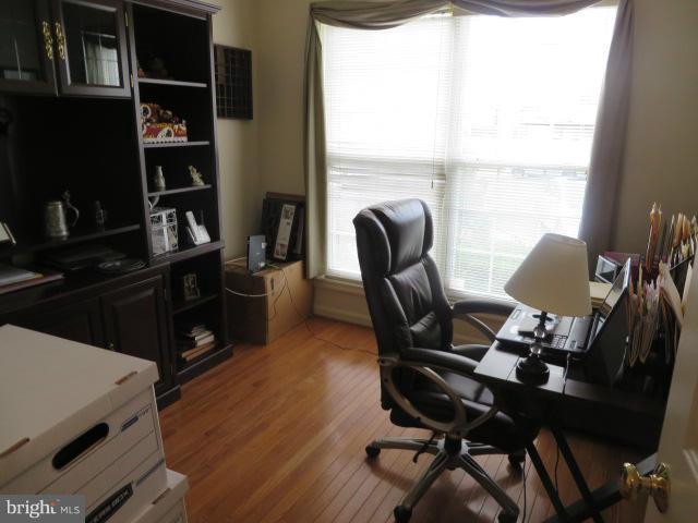 PARK RIDGE - Residential Lease