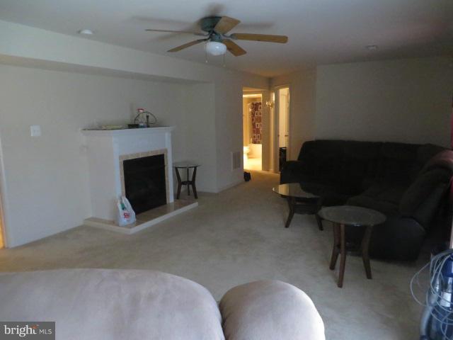 PARK RIDGE - Residential Lease