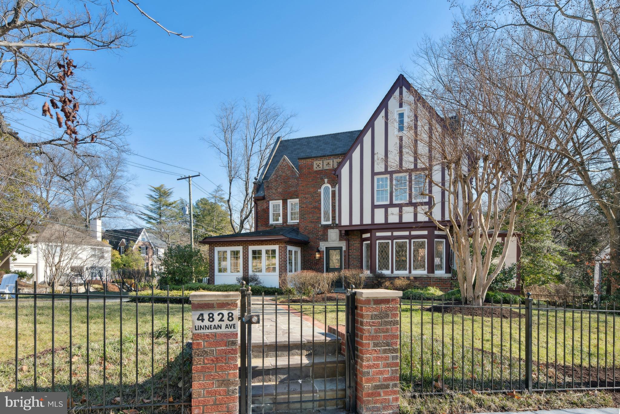 FOREST HILLS - Residential